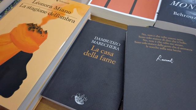 Consigli di Lettura 📚| 'La casa della fame' di Dambudzo Marechera смотреть онлайн