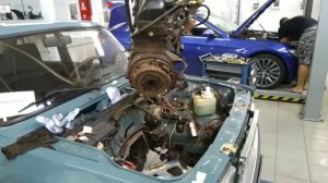 Снятие и разборка двигателя ВАЗ 2107 (часть 1).