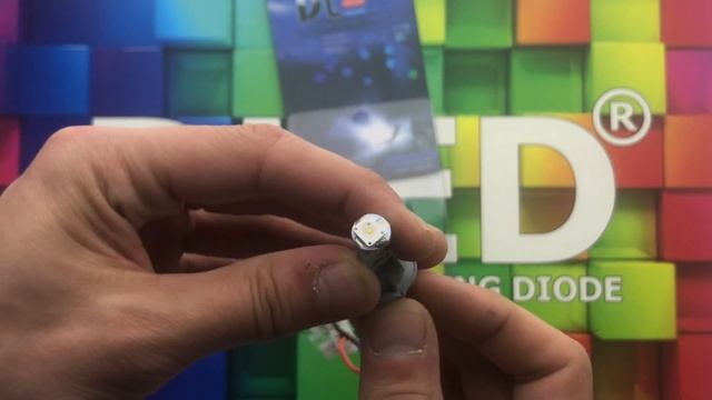 Автолампа светодиодная T10 - W5W - Osram SMD 3W смотреть онлайн
