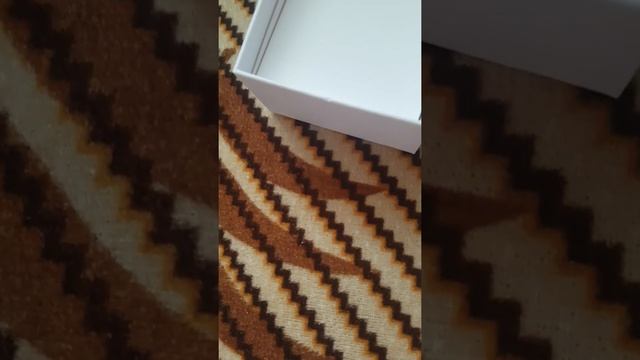 Папин пирсовский телефон и чехол для беспроводных наушников смотреть онлайн