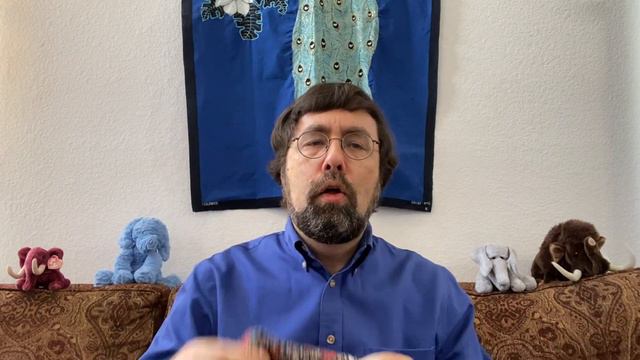 Virtual petting zoo: How to keep a book open смотреть онлайн