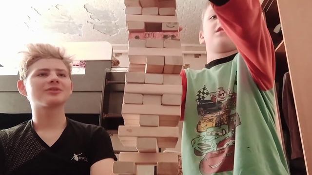 ИГРАЛИ ПАДУЩЕЮ БАШНЮ#2:0 смотреть онлайн