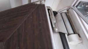 Цепляется верхний угол пластикового окна.Что делать? Регулировка пластиковых окон ПВХ своими руками