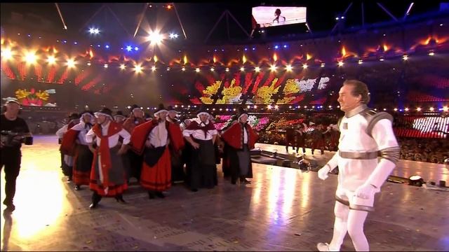 Monty Python's Eric Idle - London 2012 Performance | Music Monday смотреть онлайн