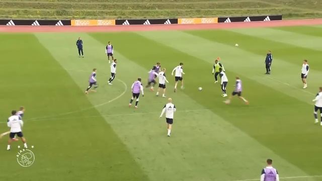 Ajax Full Training Session смотреть онлайн