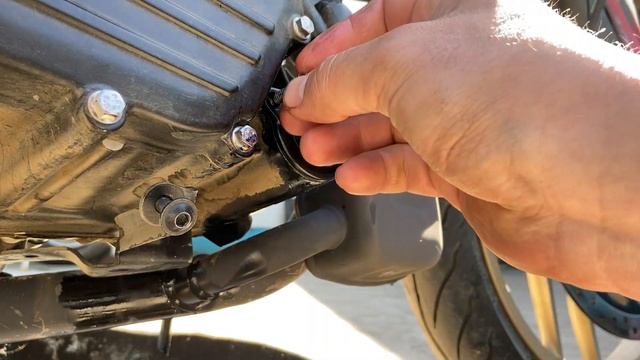 Нулевое ТО мотоцикла Bajaj Dominar 400. смотреть онлайн