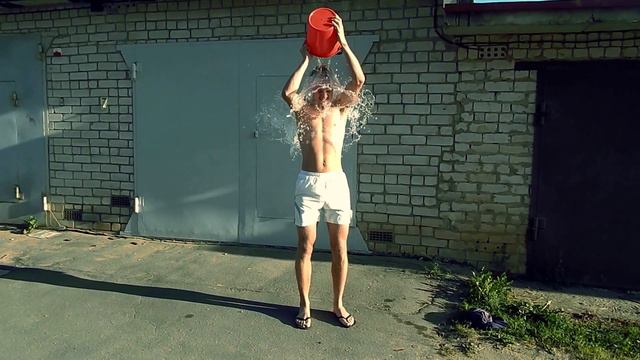 Ледяной флешмоб с субтитрами. На жестовом языке. Илья Аксенов смотреть онлайн