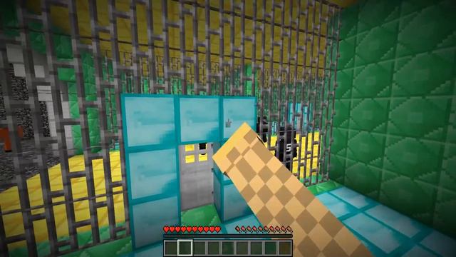 MILLIOMOS BÖRTÖN VS HAJLÉKTALAN BÖRTÖN A MINECRAFTBAN! смотреть онлайн