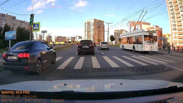 NAVITEL RC3 PRO - Примеры видеосъемки на основную камеру в Full HD
