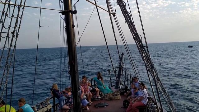 На корабле "Джон Сильвер"-3. Лазаревское. Сочи. 20.07.2020 года. смотреть онлайн