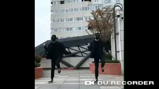 Танец когда один дома смотреть онлайн