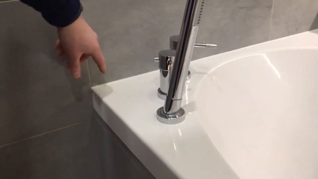 ПЕНТА.ПРО: Как сделать стык между плиткой и ванной? Аккуратный правильный шов смотреть онлайн