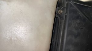 90 Series Toyota 1KZ Land Cruiser Prado KZJ95 KZJ90 Manual Radiator and Thermostat Removal