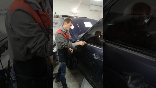 Оклейка матовой пленкой Range Rover смотреть онлайн