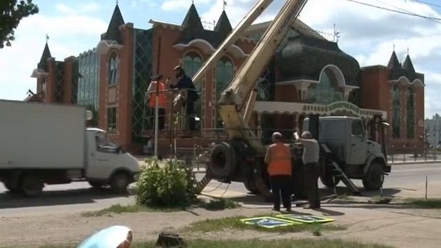 Для водителей установили обзорное зеркало по ул. Белинского. смотреть онлайн