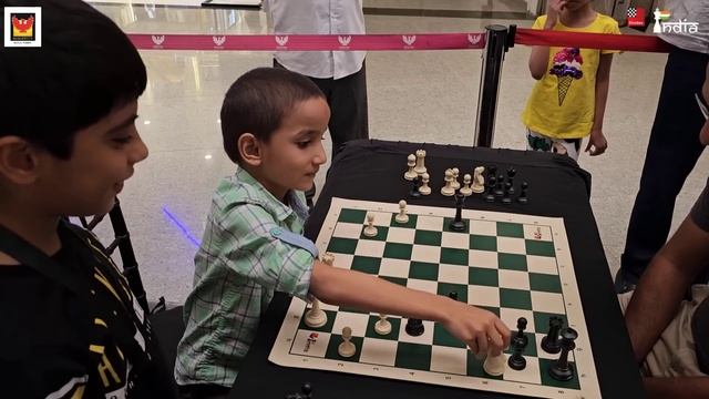 This boy is a genius | 3 years, 8 month old Tivra Singh vs IM Sagar Shah смотреть онлайн