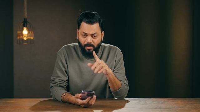 OPPO Find N2 Flip 15 Days Usage Review⚡Perfect Flip Phone Tested! смотреть онлайн