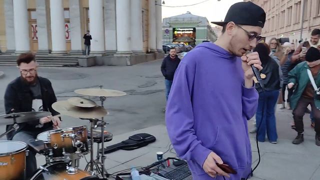Король и Шут - Камнем по голове, кавер группа Айдахо выступает на Думской улице#ID_AHO #cover#music смотреть онлайн