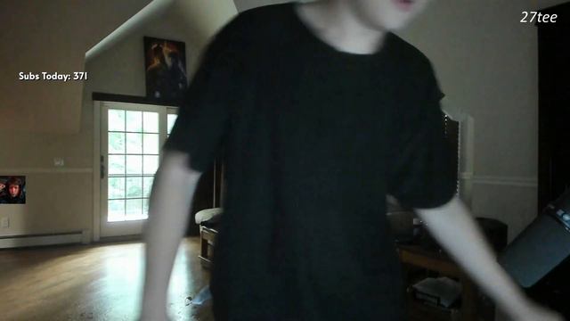 Clix And Bucke Fight On Stream But Bucke Gets Dropped On The Floor By Clix