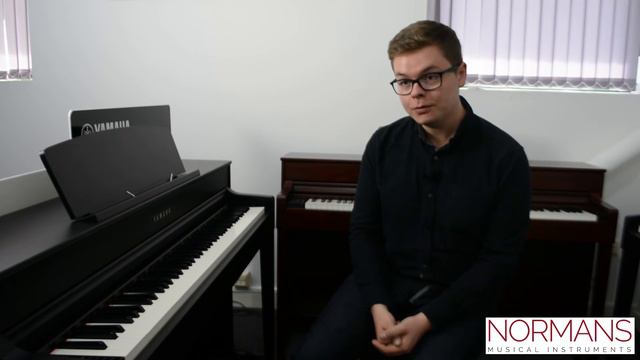 Yamaha CLP535 & CLP545 Clavinova Pianos смотреть онлайн