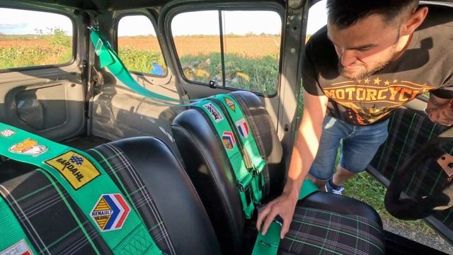 Renault 4L Extrême ??? смотреть онлайн