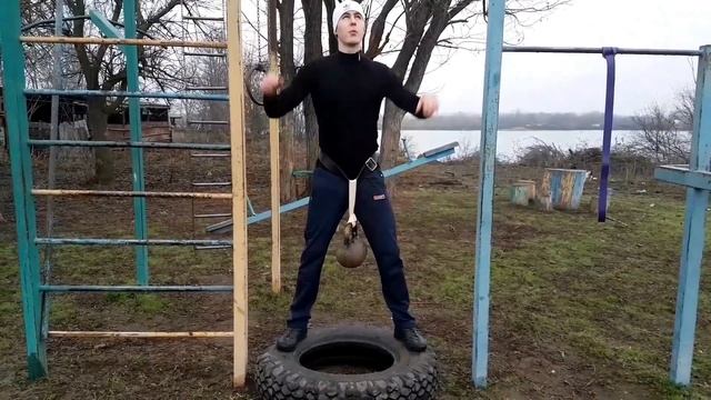 Подтягивания с дополнительным весом (Street workout Stavropol) смотреть онлайн