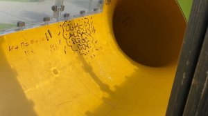 ГОРКА ПОЖИРАТЕЛЬ СОЖРАЛА ПАПУ. ГОРКА ПОЖИРАТЕЛЬ НА ДЕТСКОЙ ПЛОЩАДКЕ В РЕАЛЬНОЙ ЖИЗНИ. ДИ И БРО ШОУ