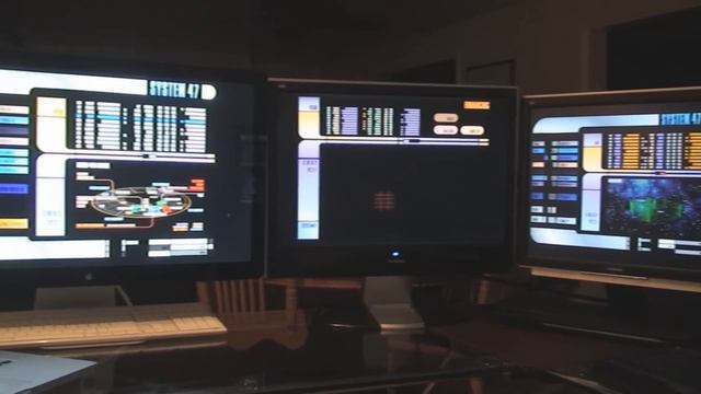 LCARS Screensaver on a Few Monitors смотреть онлайн