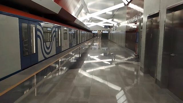 Станция метро "СТАХАНОВСКАЯ". смотреть онлайн