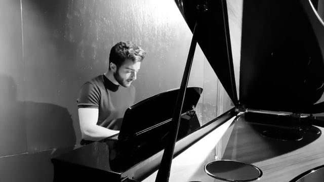 Gianluca Ginoble (IL VOLO) - Someone You Loved смотреть онлайн