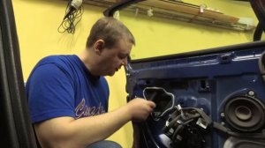 Не запирается водительская дверь Renault Megane III