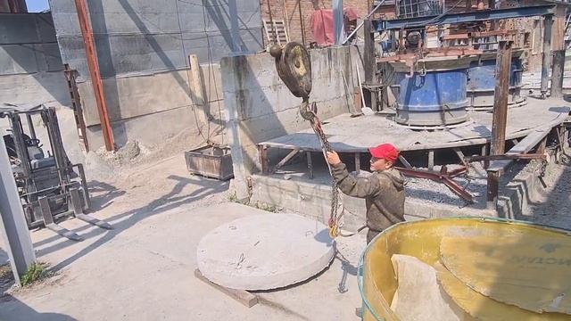 Заработал денег за 5 мин гидромолотом.Смонтировал хороший септик . смотреть онлайн