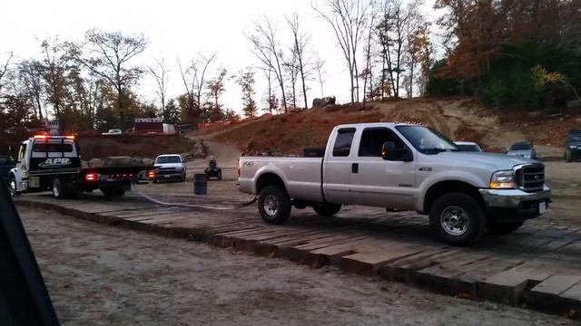 Tow truck pulls powerstroke смотреть онлайн