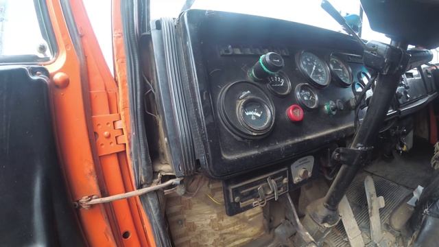 На что обращать внимание при покупке КАМАЗ 55111(Самосвал) смотреть онлайн