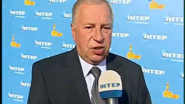 Ежи Штур и Джон Малкович на Красной дорожке ОМКФ 2011 смотреть онлайн