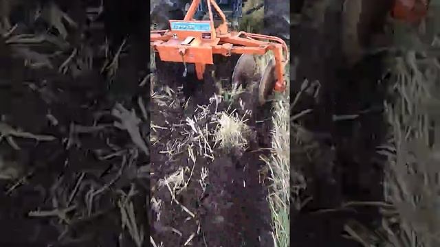 дискатор - активный плуг в работе смотреть онлайн