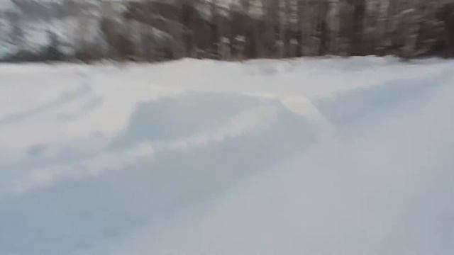 Может ли мотоцикл ехать по глубокому снегу???,пробуем ехать по глубокому снегу