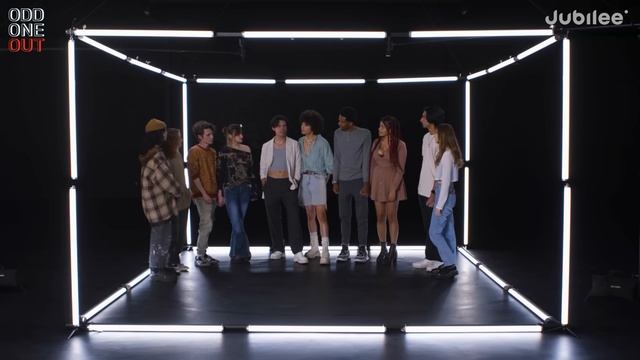 6 Non-Virgin Couples vs 1 Secret Virgin Couple смотреть онлайн