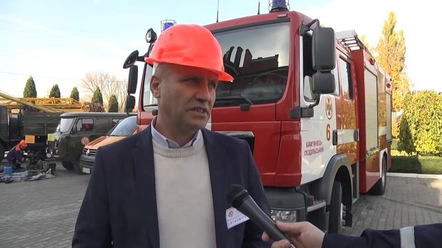 Кам’янець-Подільські рятувальники разом із енергетиками провели об’єктове навчання смотреть онлайн