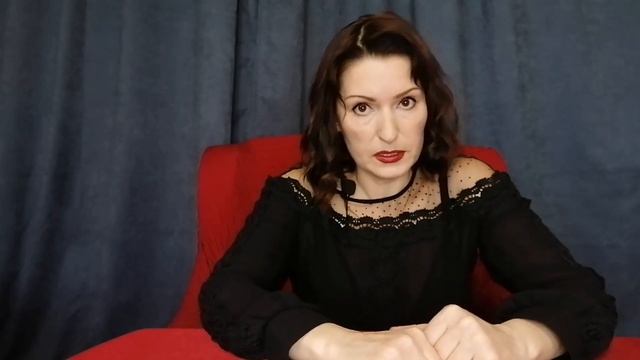 "Что меня ждет с моим Тельцом?" - расклад на картах Таро смотреть онлайн