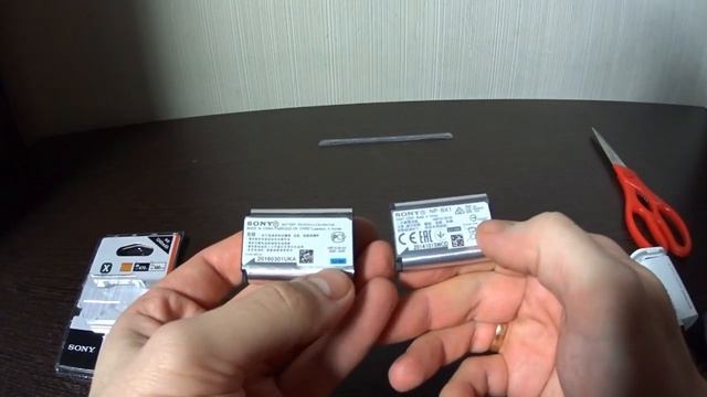 NP-BX1 Сравнение китай и оригинал (Обзор батарея Sony Actioncam)