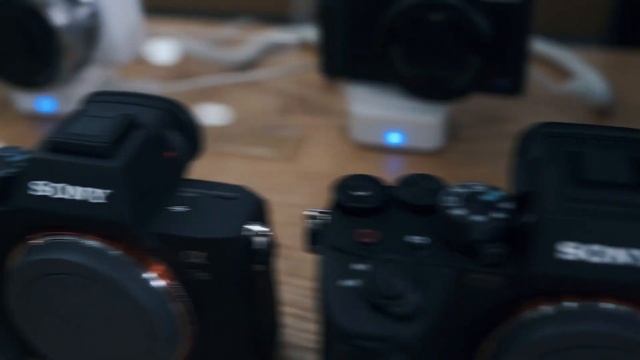 SONY A7 IV UNBOXING AND SIDE BY SIDE BODY COMPARISON WITH SONY A7 III смотреть онлайн