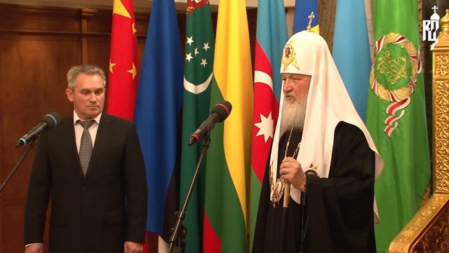 Патриарху Кириллу вручена премия «Профессия — жизнь» смотреть онлайн