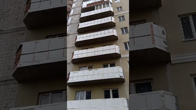 Светлане 46лет и она делает фасад с люльки в 22 этажа как вам? смотреть онлайн