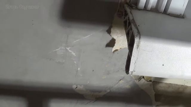 Маленькая кухня 5 кв метров эконом вариант своими руками Часть 5 Демонтаж подоконника ПВХ смотреть онлайн