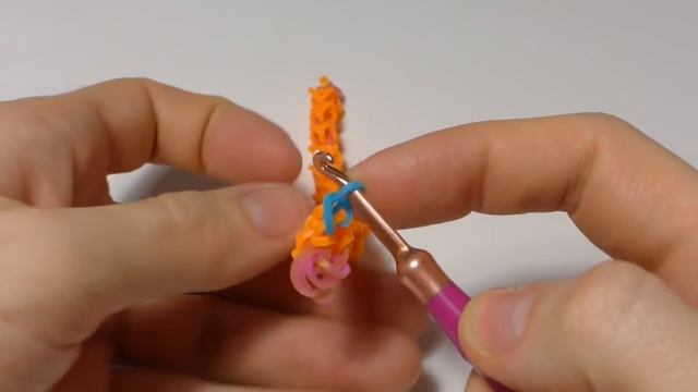 Браслет "Волна" БЕЗ СТАНКА (только крючок) из Rainbow Loom Bands. Урок 130 смотреть онлайн