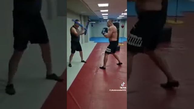 Бокс -тренировка... смотреть онлайн