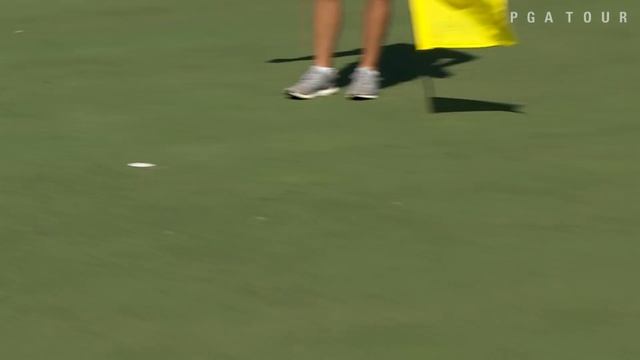 Jason Day buries a 75-footer for eagle at Hyundai смотреть онлайн