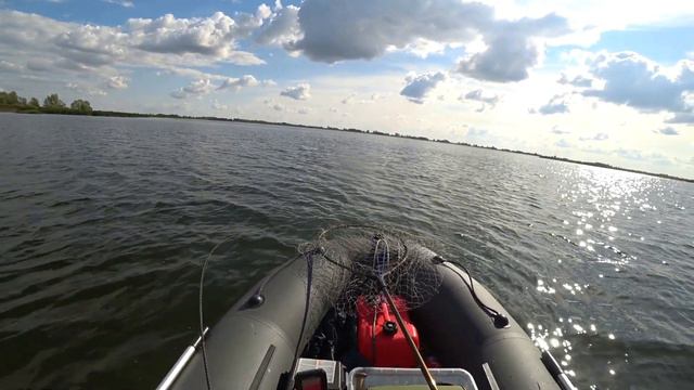 Рыбалка на реке КАМА-БЕЛАЯ слияние двух рек.2 смотреть онлайн