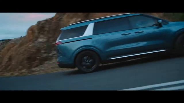 A Driver's Car, For 8 - Kia Carnival